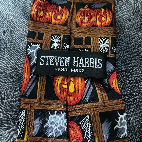 Halloween Pumpkin Necktie - Picture 4 of 4